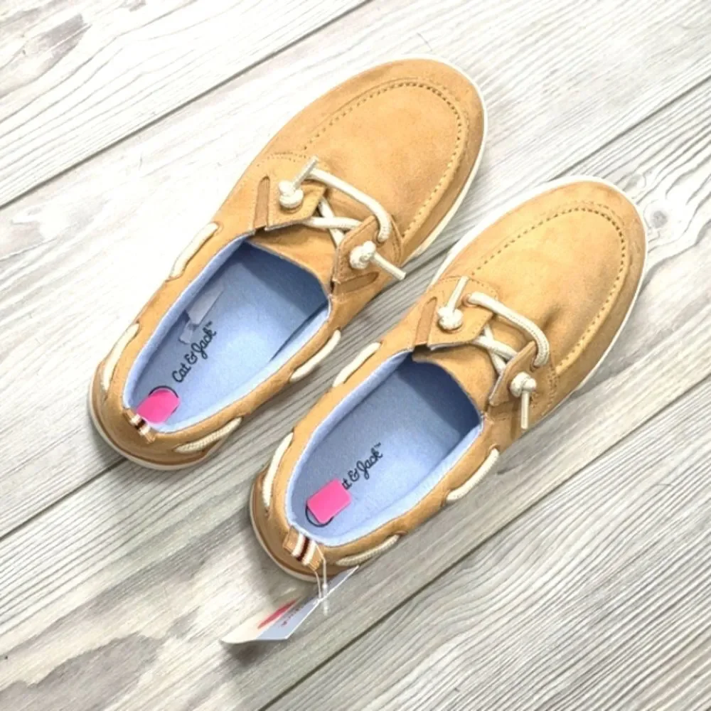(33-3817)  Cat & Jack Shoes Sz 6